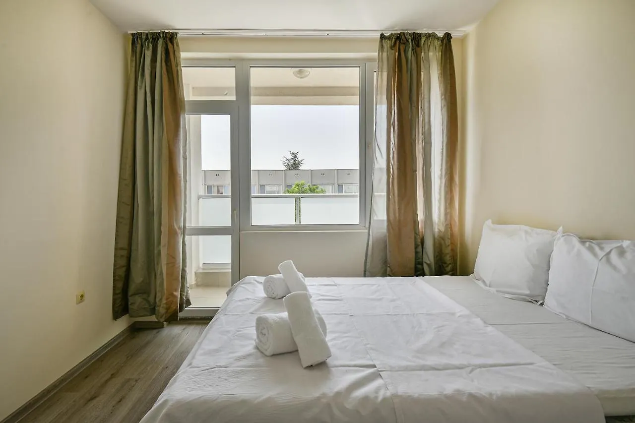 Delta Planet Budget Flat 2 Guests Varna 0*,