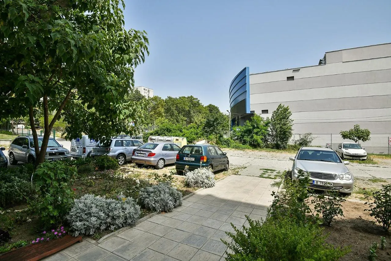 Delta Planet Budget Flat 2 Guests Varna Bulgaria